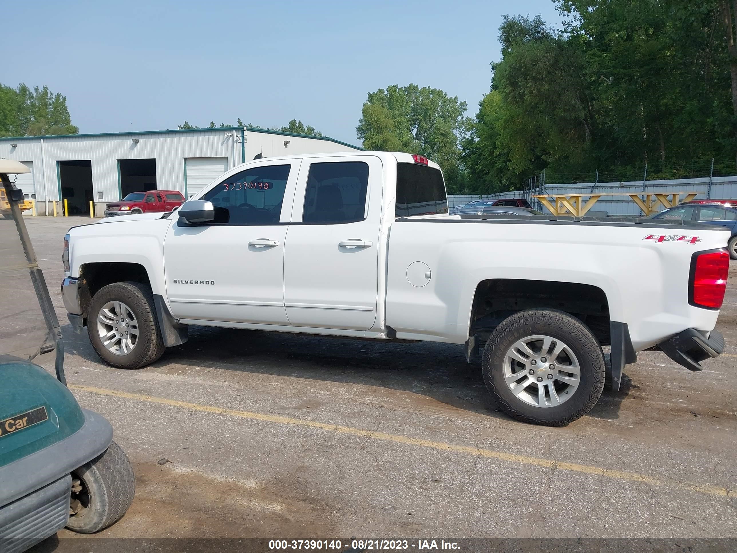 Photo 13 VIN: 1GCVKREC5GZ130949 - CHEVROLET SILVERADO 