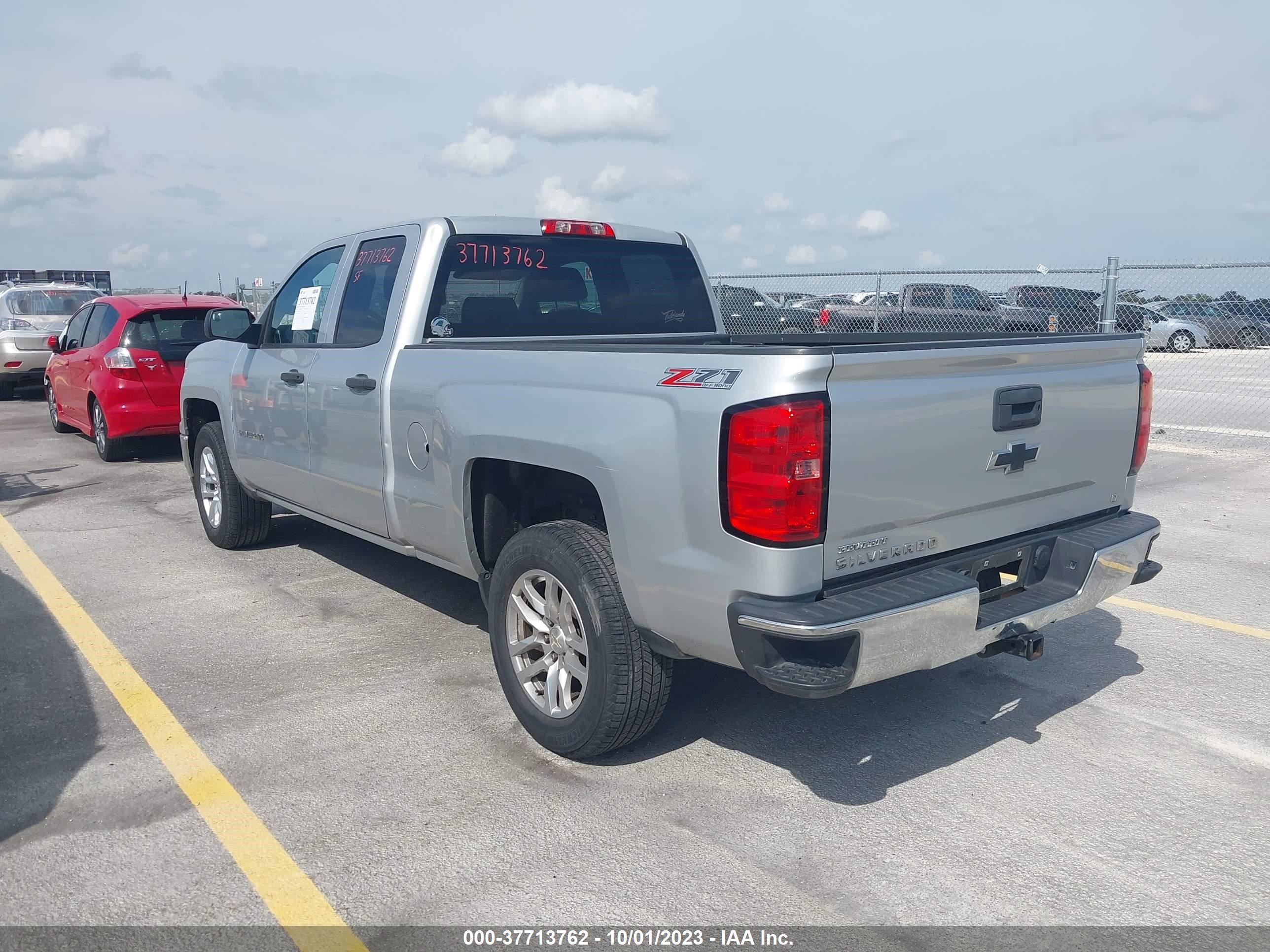 Photo 2 VIN: 1GCVKREC6EZ332079 - CHEVROLET SILVERADO 