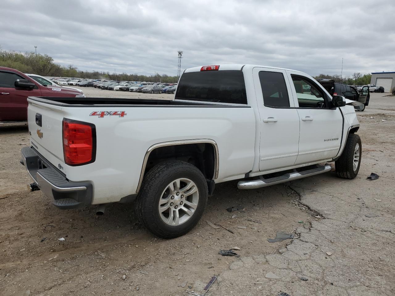 Photo 2 VIN: 1GCVKREC6GZ237119 - CHEVROLET SILVERADO 