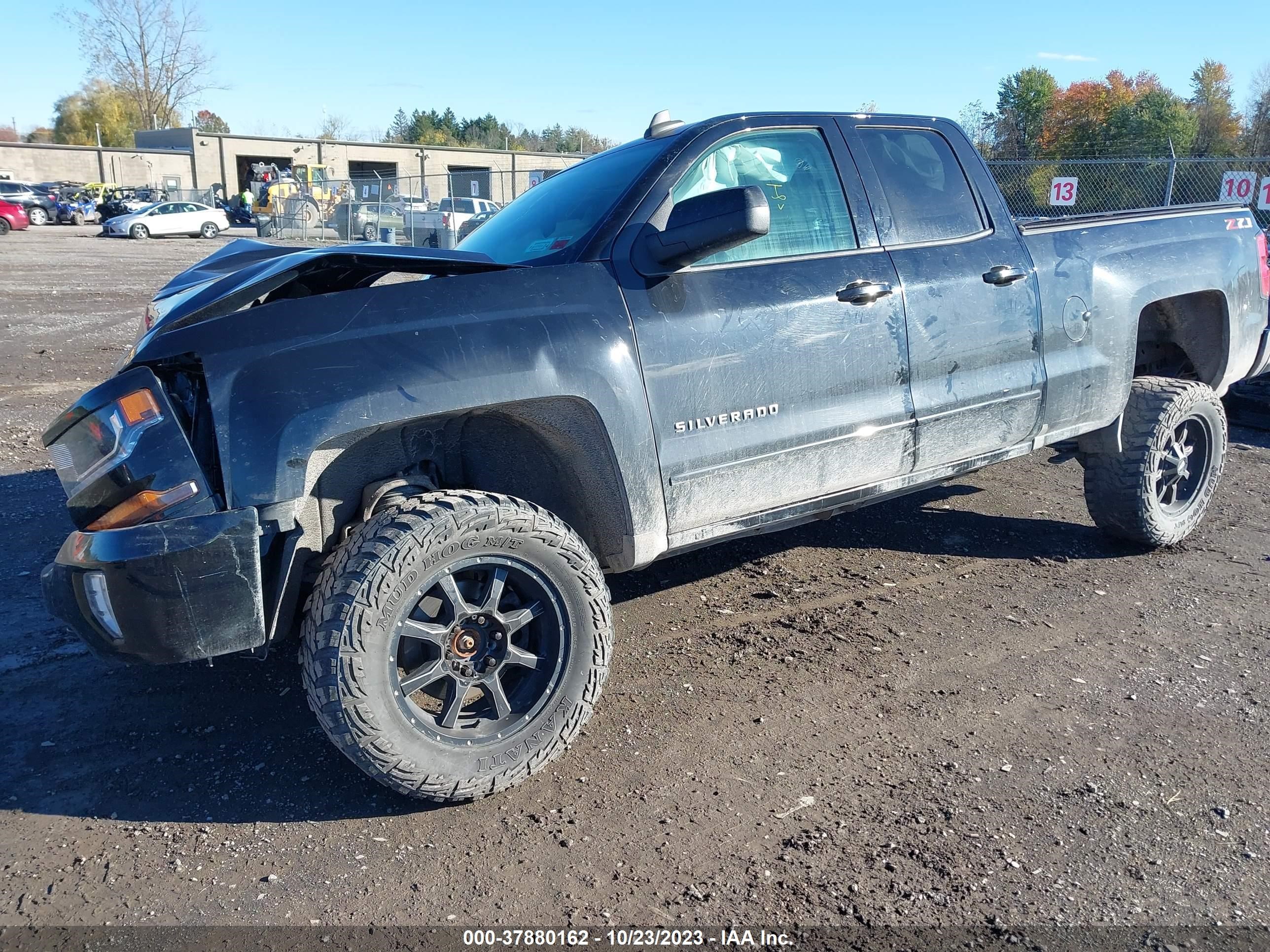 Photo 1 VIN: 1GCVKREC7JZ130135 - CHEVROLET SILVERADO 