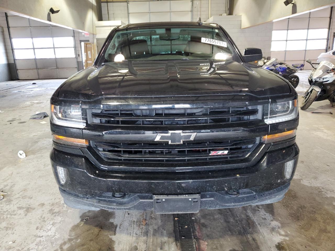 Photo 4 VIN: 1GCVKREC7JZ167217 - CHEVROLET SILVERADO 