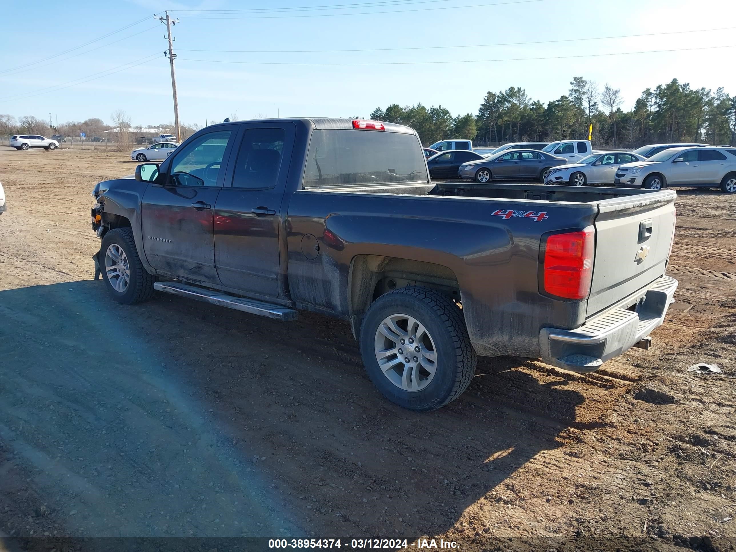 Photo 2 VIN: 1GCVKREC8GZ164111 - CHEVROLET SILVERADO 