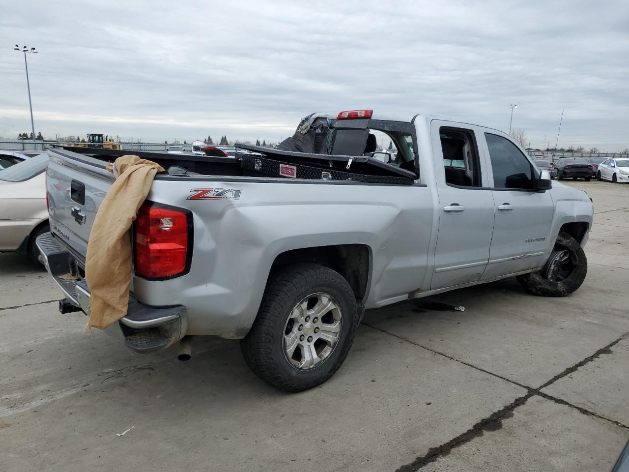 Photo 2 VIN: 1GCVKREC8GZ244363 - CHEVROLET SILVERADO 