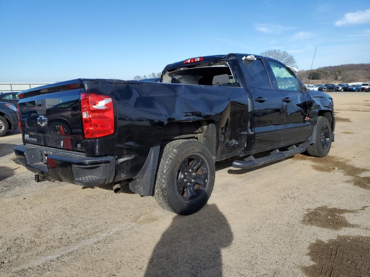 Photo 2 VIN: 1GCVKREC8HZ203149 - CHEVROLET SILVERADO 