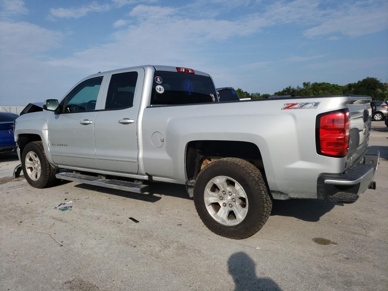 Photo 1 VIN: 1GCVKREC8HZ328023 - CHEVROLET SILVERADO 