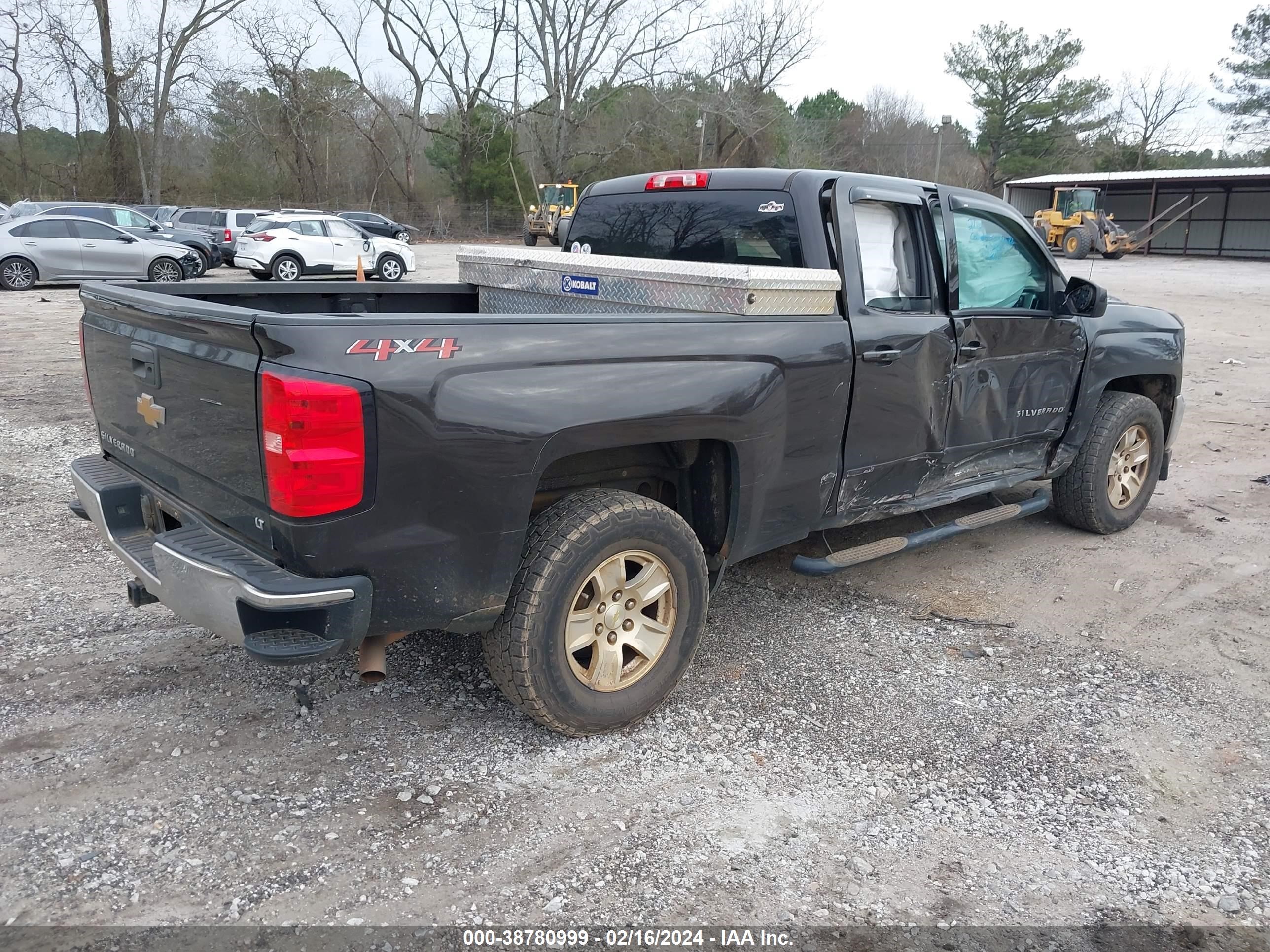 Photo 3 VIN: 1GCVKREC9JZ171575 - CHEVROLET SILVERADO 