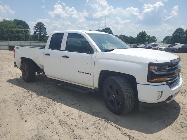 Photo 3 VIN: 1GCVKRECXJZ288968 - CHEVROLET SILVERADO 