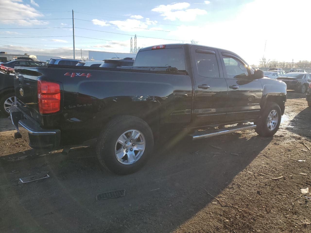 Photo 2 VIN: 1GCVKREH3JZ107379 - CHEVROLET SILVERADO 