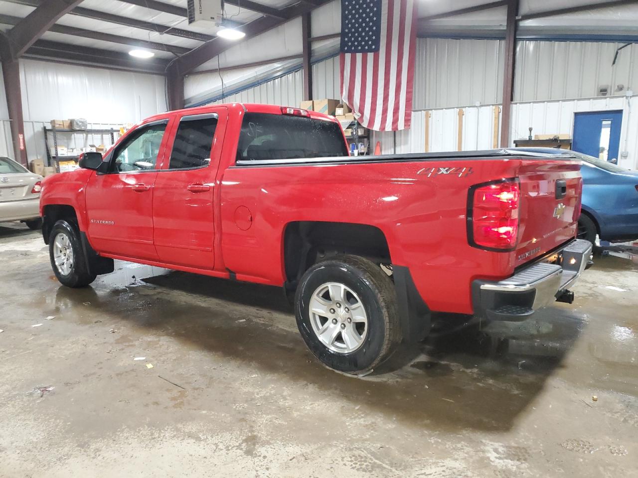 Photo 1 VIN: 1GCVKREH3JZ371055 - CHEVROLET SILVERADO 