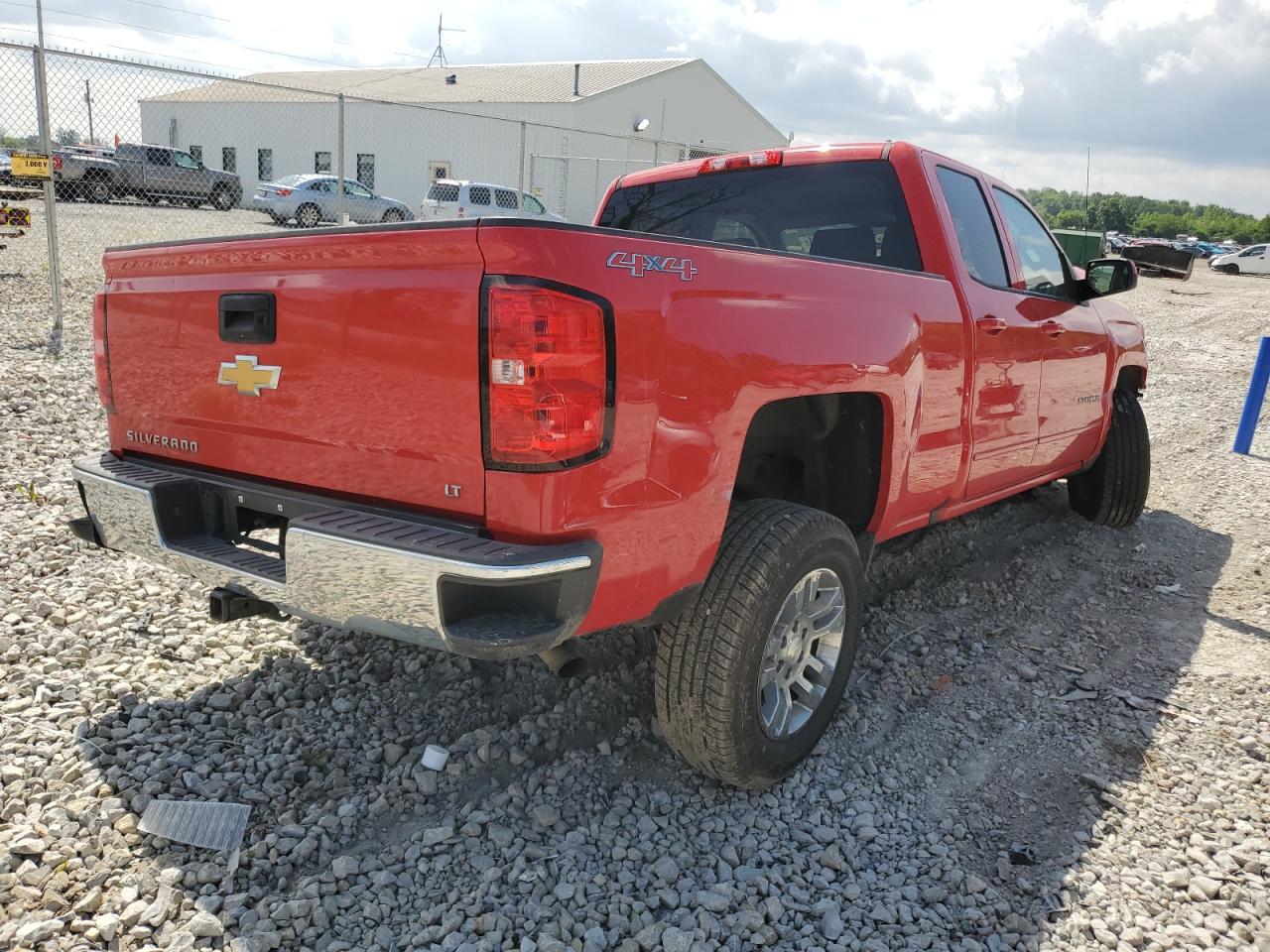 Photo 2 VIN: 1GCVKREH5GZ395611 - CHEVROLET SILVERADO 