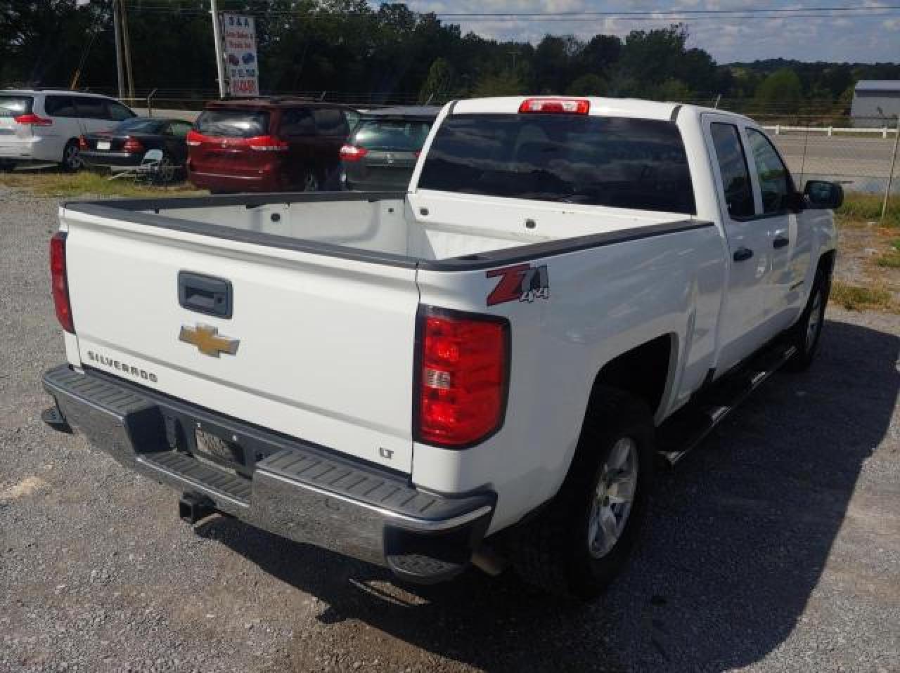 Photo 3 VIN: 1GCVKREH6EZ151236 - CHEVROLET SILVERADO 