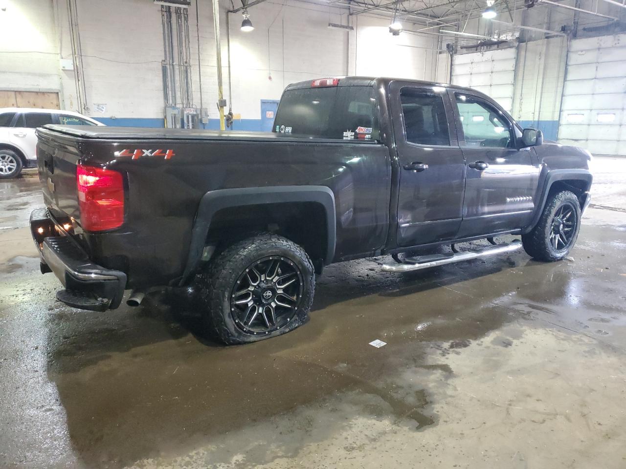 Photo 2 VIN: 1GCVKREH6JZ187938 - CHEVROLET SILVERADO 