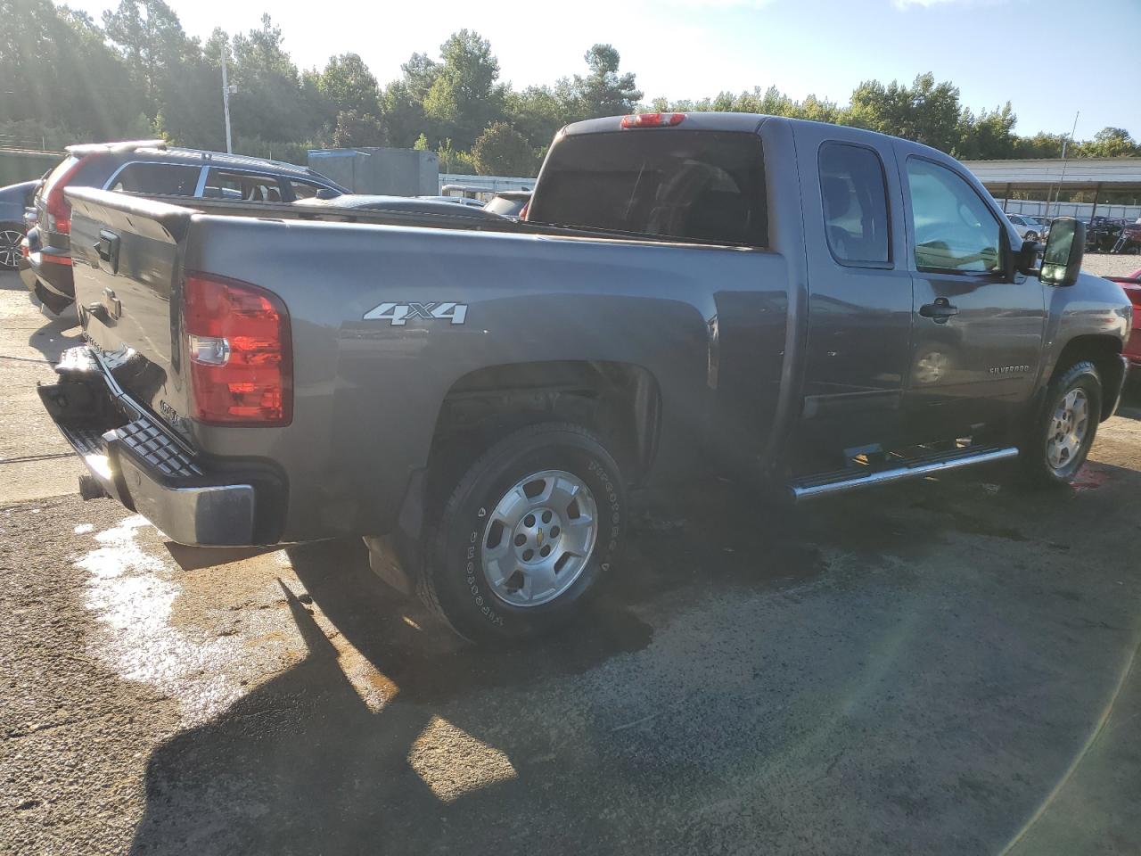 Photo 2 VIN: 1GCVKSE23DZ235161 - CHEVROLET SILVERADO 