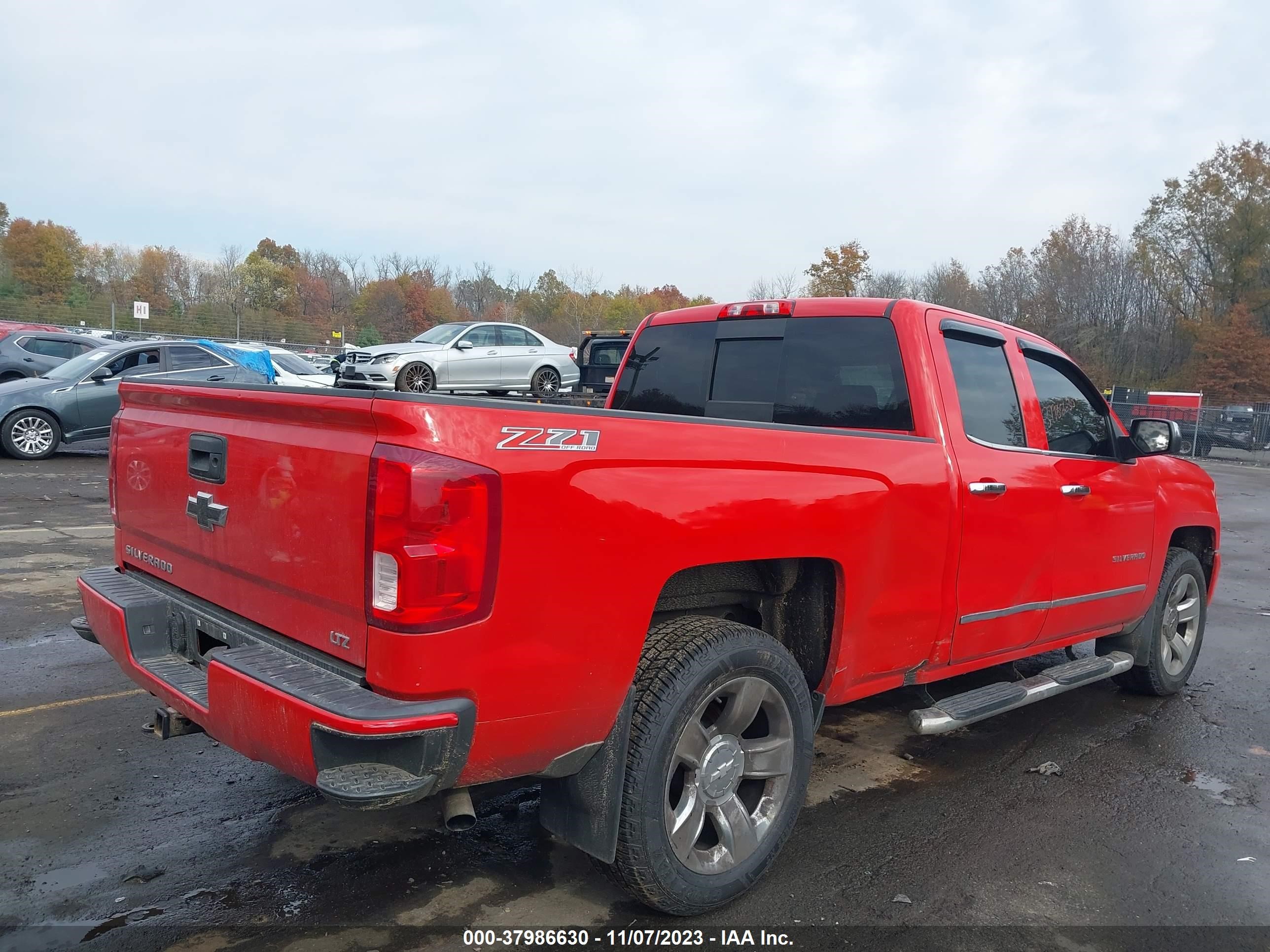 Photo 3 VIN: 1GCVKSEC2GZ379961 - CHEVROLET SILVERADO 