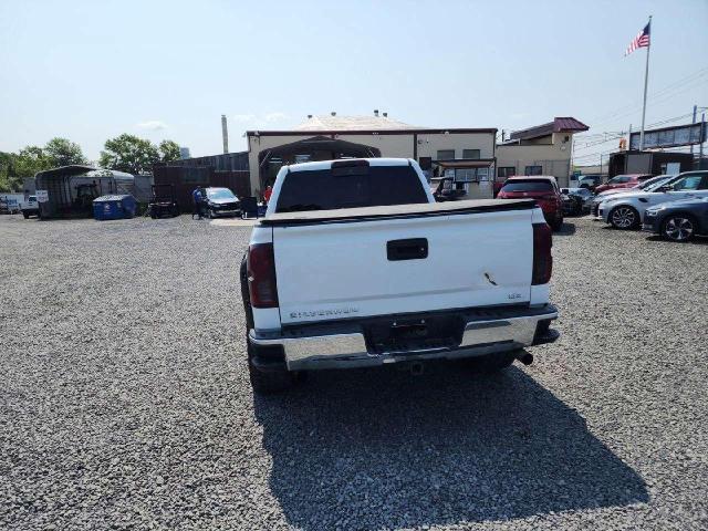 Photo 5 VIN: 1GCVKSEC9JZ229983 - CHEVROLET SILVERADO 