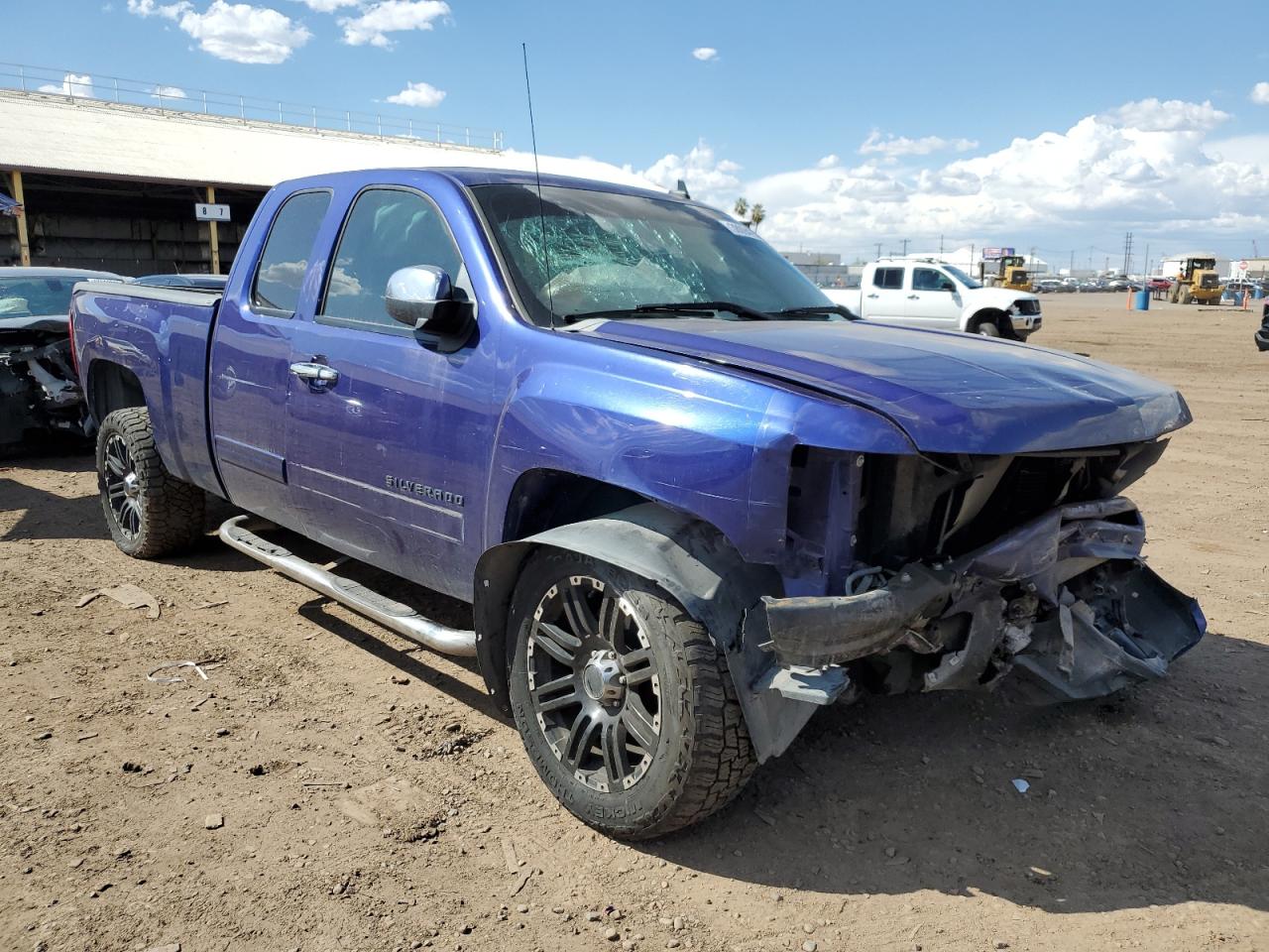 Photo 3 VIN: 1GCVKTE24BZ197782 - CHEVROLET SILVERADO 