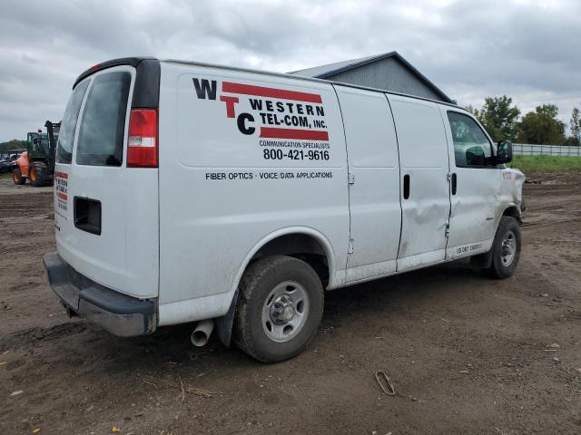 Photo 2 VIN: 1GCWGAF15H1335630 - CHEVROLET EXPRESS 