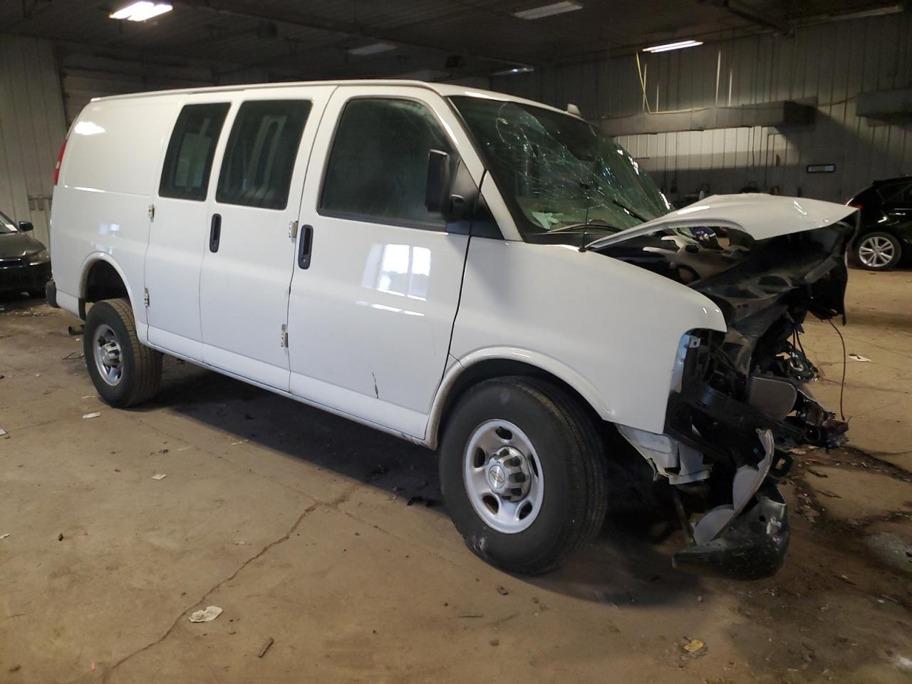 Photo 3 VIN: 1GCWGAF75M1168135 - CHEVROLET EXPRESS 