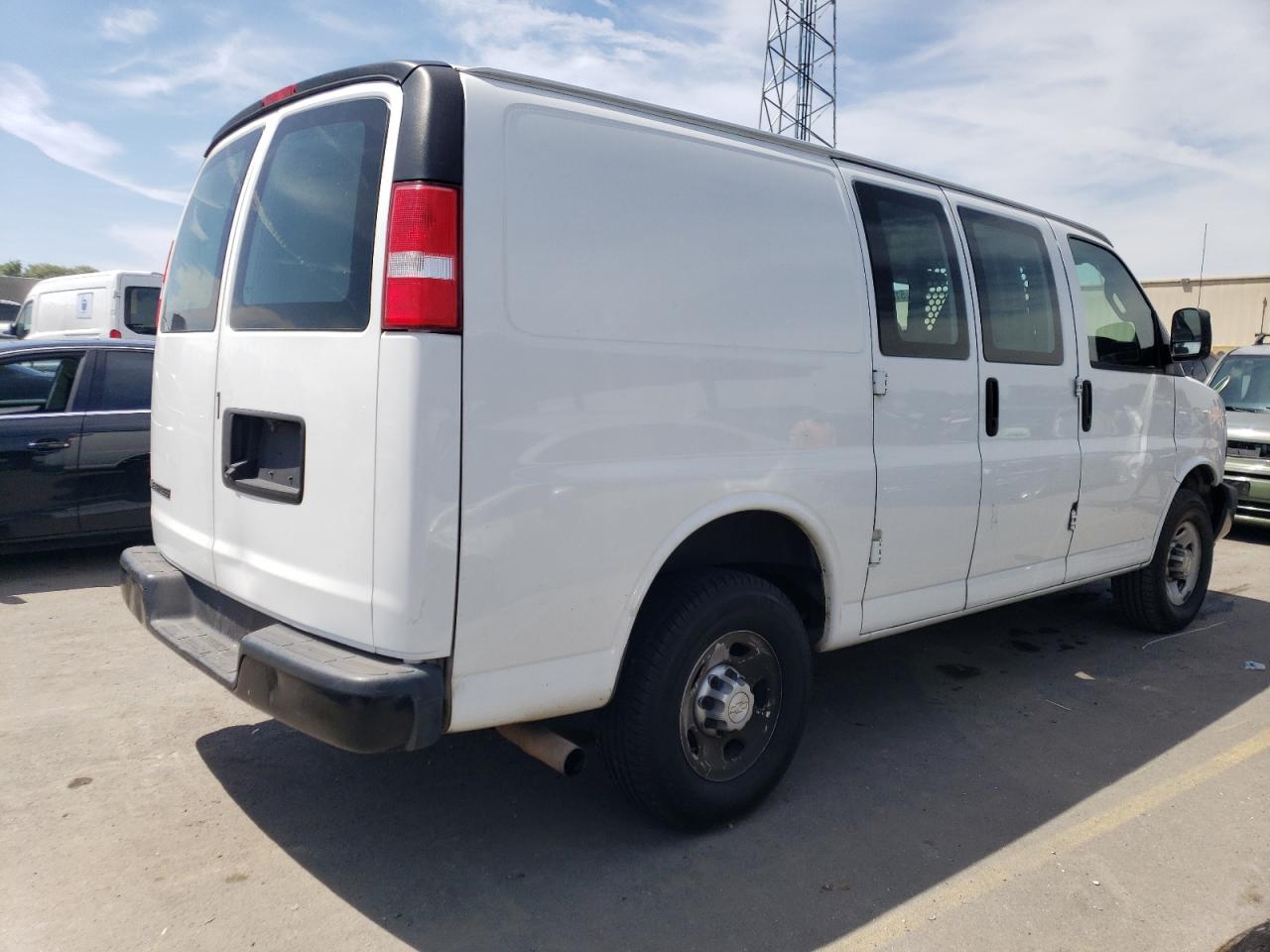 Photo 2 VIN: 1GCWGAF76M1169049 - CHEVROLET EXPRESS CARGO 