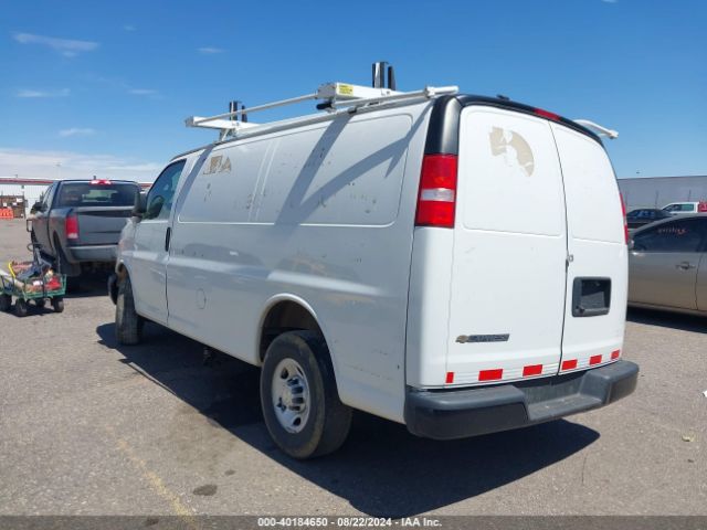 Photo 2 VIN: 1GCWGAF76M1197630 - CHEVROLET EXPRESS 