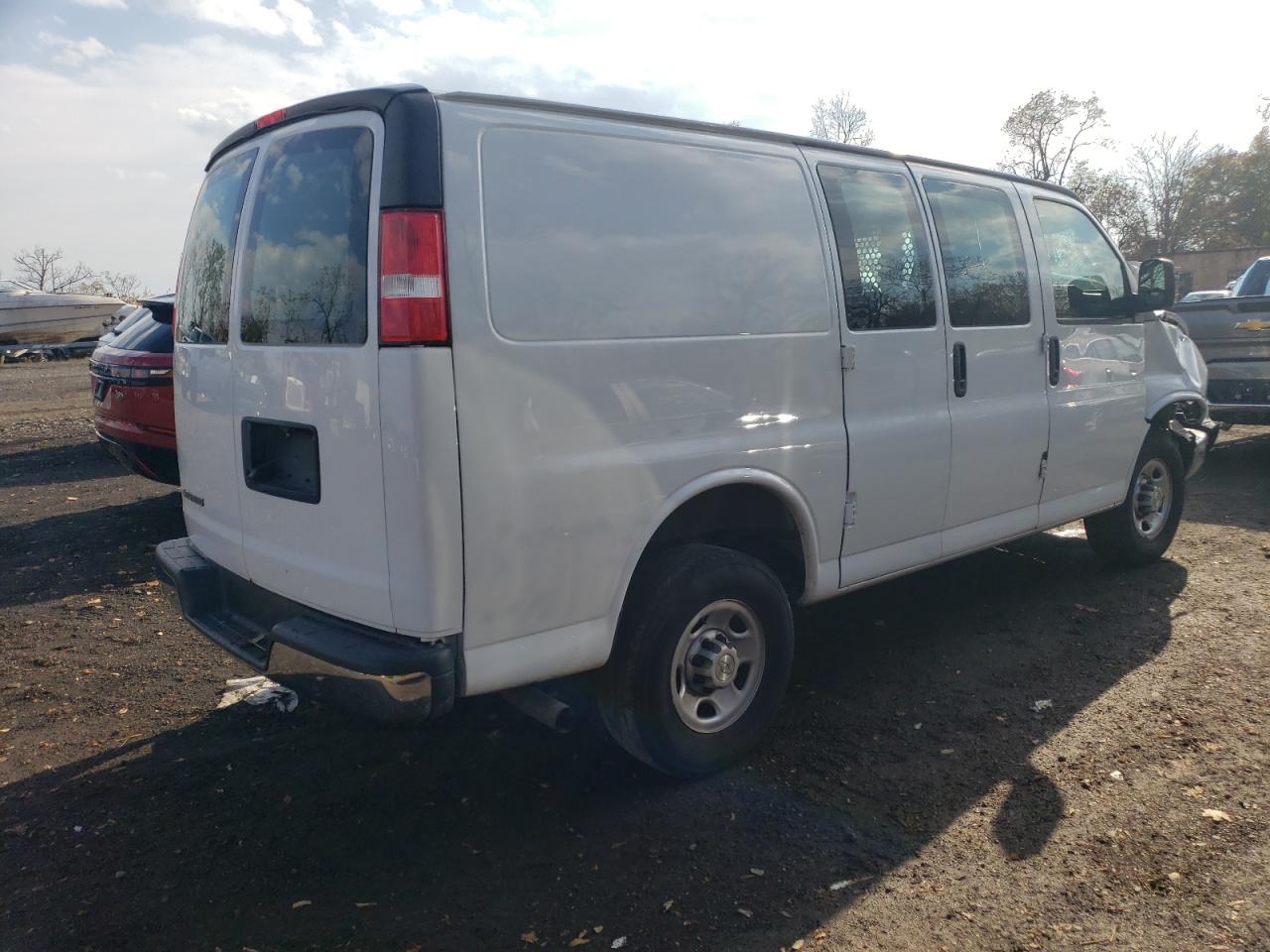 Photo 2 VIN: 1GCWGAF78M1251798 - CHEVROLET EXPRESS 