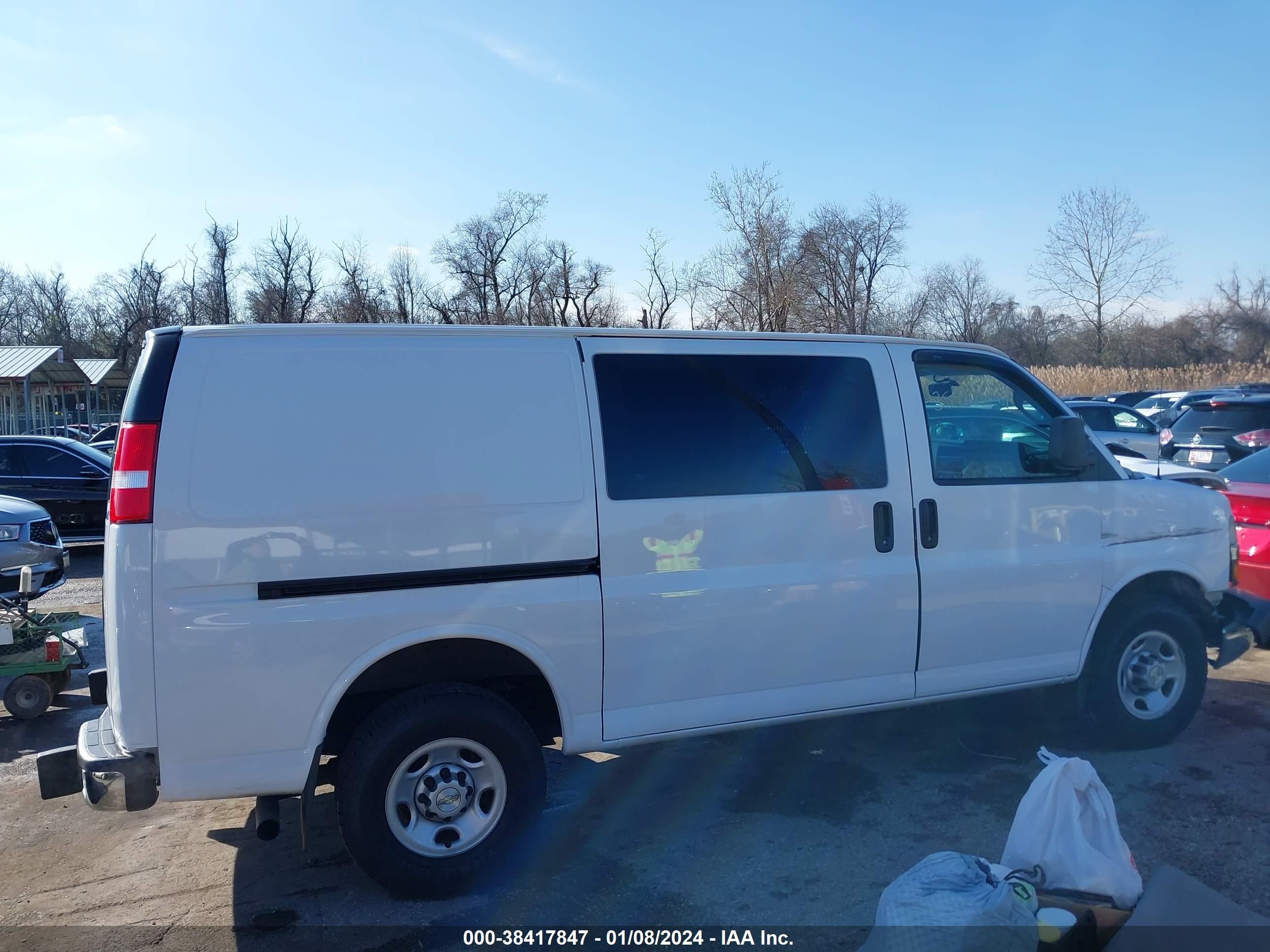 Photo 12 VIN: 1GCWGAF7XM1150200 - CHEVROLET EXPRESS 