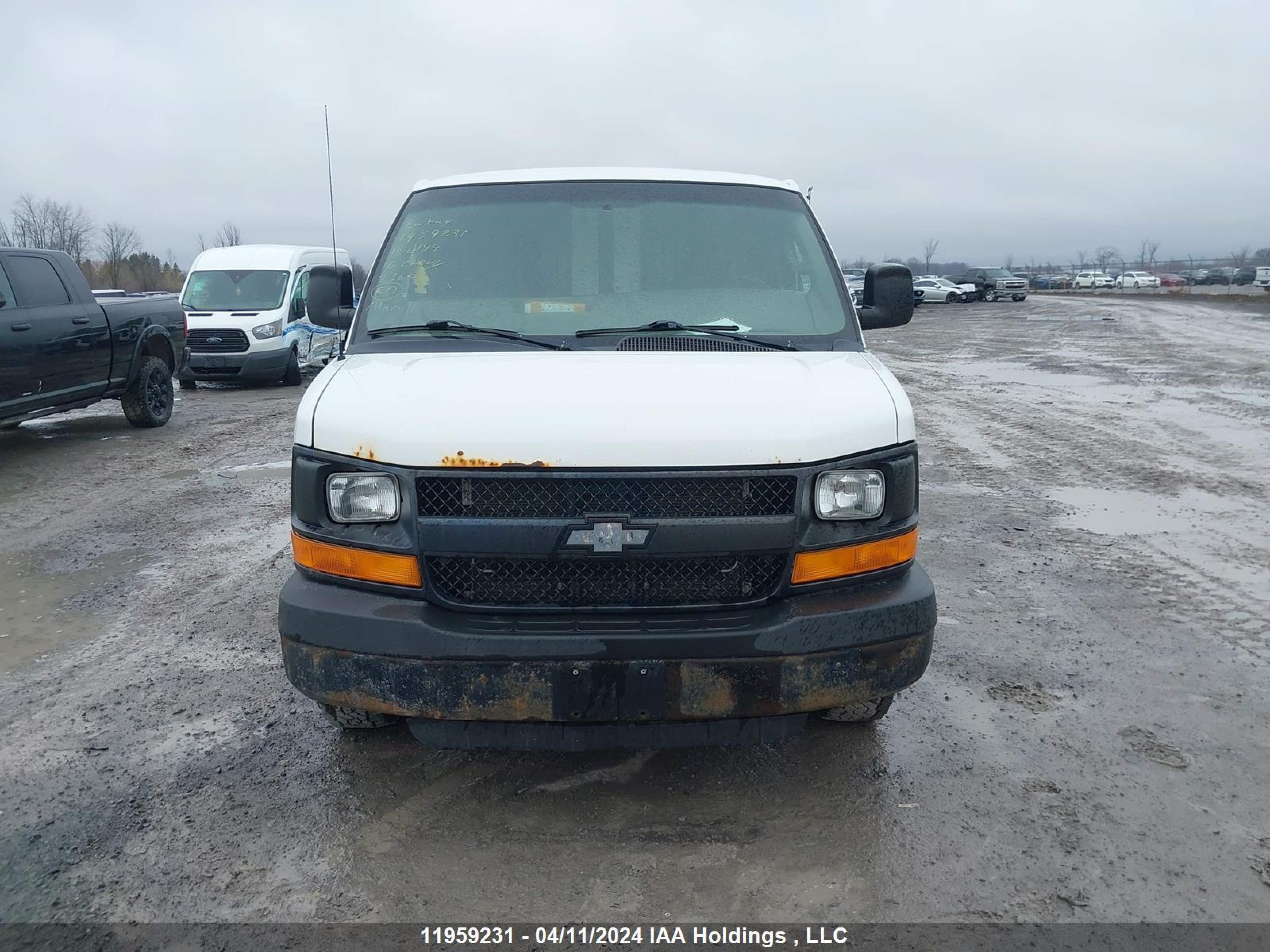 Photo 12 VIN: 1GCWGAFF0G1126144 - CHEVROLET EXPRESS 