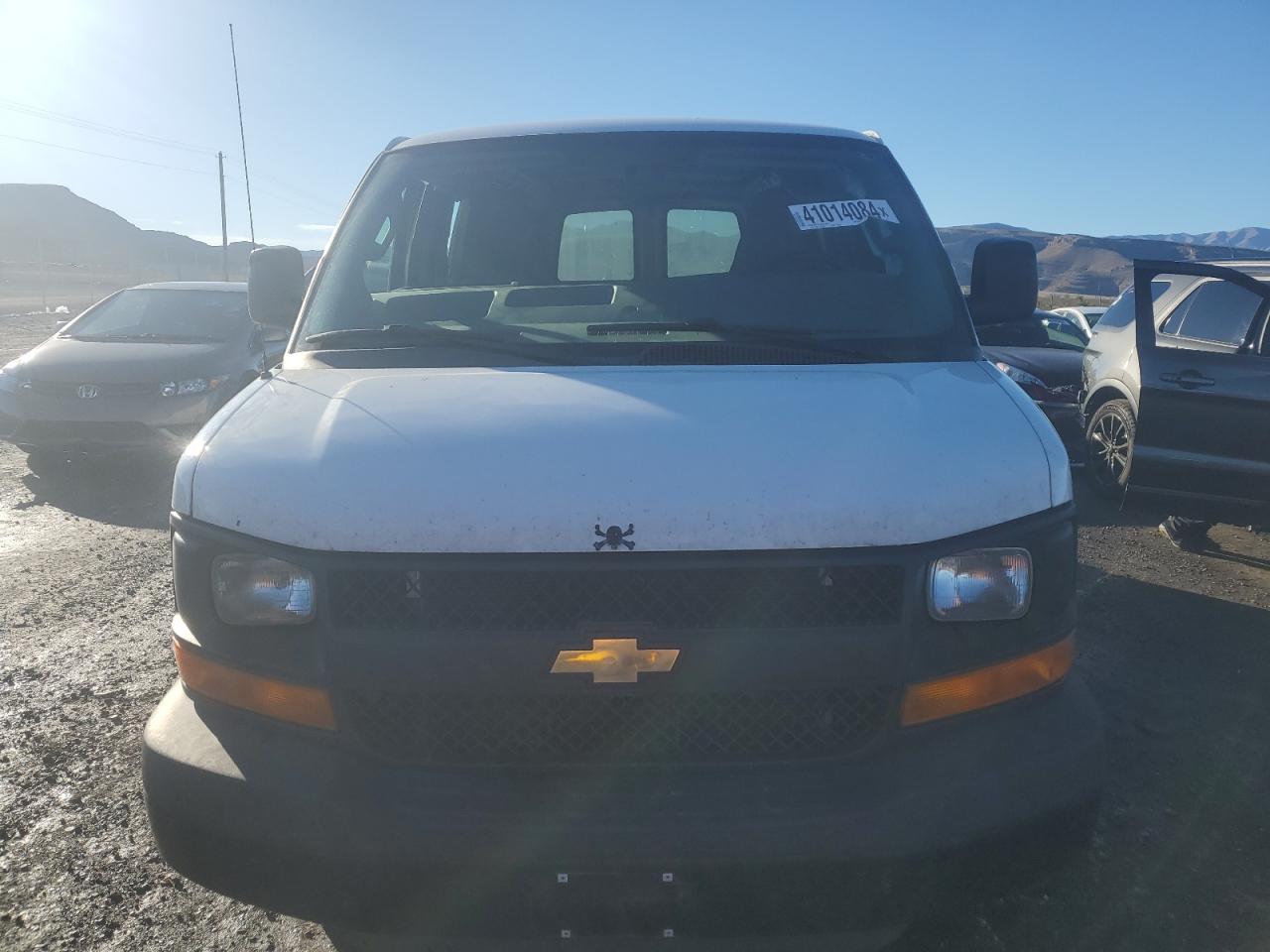 Photo 4 VIN: 1GCWGAFF0G1126175 - CHEVROLET EXPRESS 