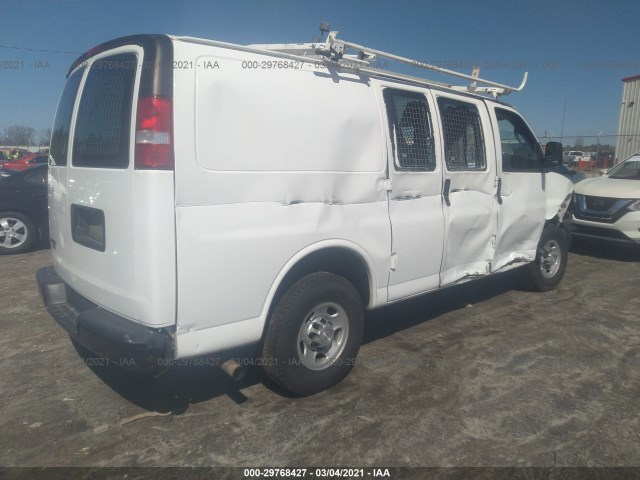 Photo 3 VIN: 1GCWGAFF0G1234330 - CHEVROLET EXPRESS CARGO VAN 