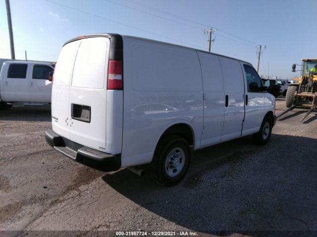 Photo 3 VIN: 1GCWGAFF0G1333651 - CHEVROLET EXPRESS CARGO VAN 