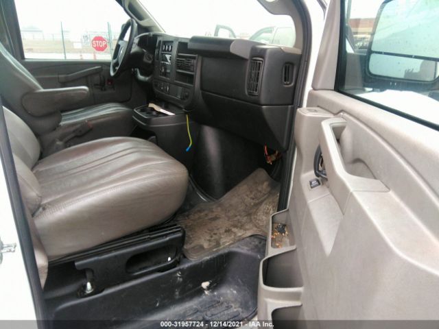 Photo 4 VIN: 1GCWGAFF0G1333651 - CHEVROLET EXPRESS CARGO VAN 