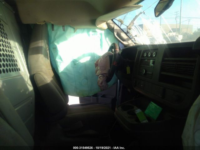 Photo 4 VIN: 1GCWGAFF1G1163039 - CHEVROLET EXPRESS CARGO VAN 