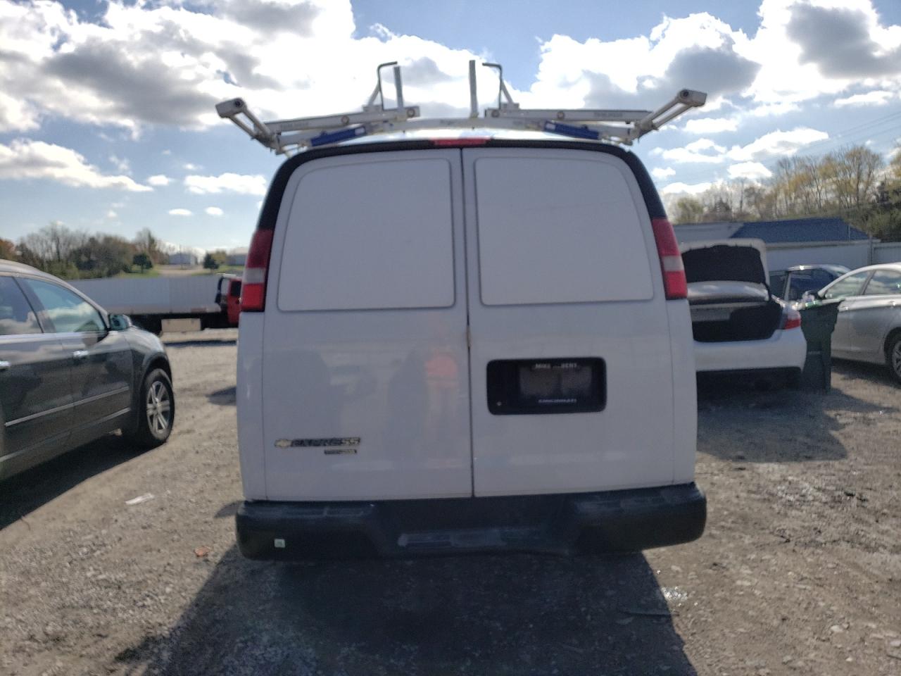 Photo 5 VIN: 1GCWGAFF1G1245269 - CHEVROLET EXPRESS 