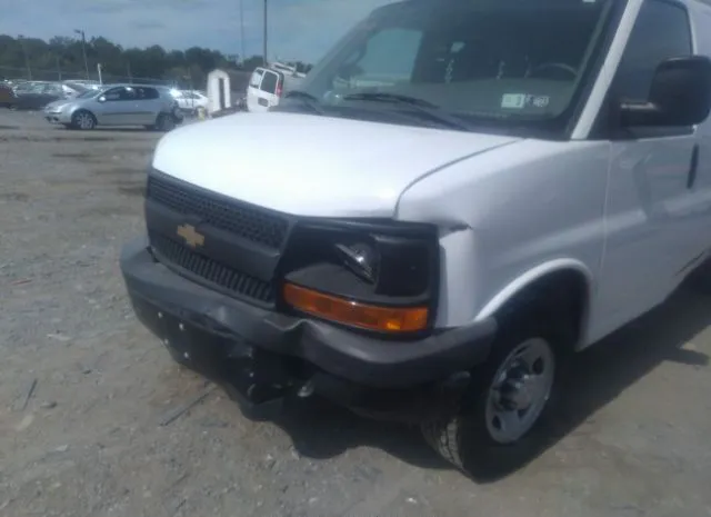 Photo 5 VIN: 1GCWGAFF1G1271600 - CHEVROLET EXPRESS CARGO VAN 