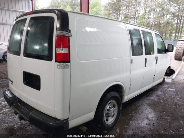 Photo 3 VIN: 1GCWGAFF1G1302621 - CHEVROLET EXPRESS 2500 