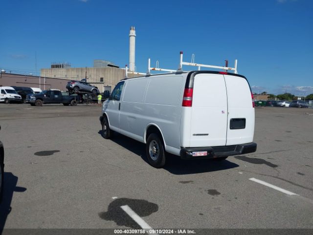 Photo 2 VIN: 1GCWGAFF2H1133596 - CHEVROLET EXPRESS 