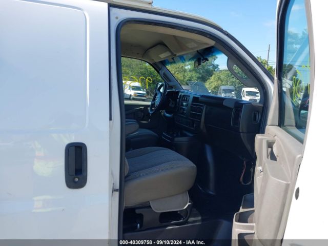 Photo 4 VIN: 1GCWGAFF2H1133596 - CHEVROLET EXPRESS 