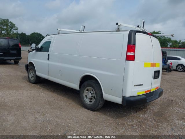 Photo 2 VIN: 1GCWGAFF2H1345463 - CHEVROLET EXPRESS 2500 