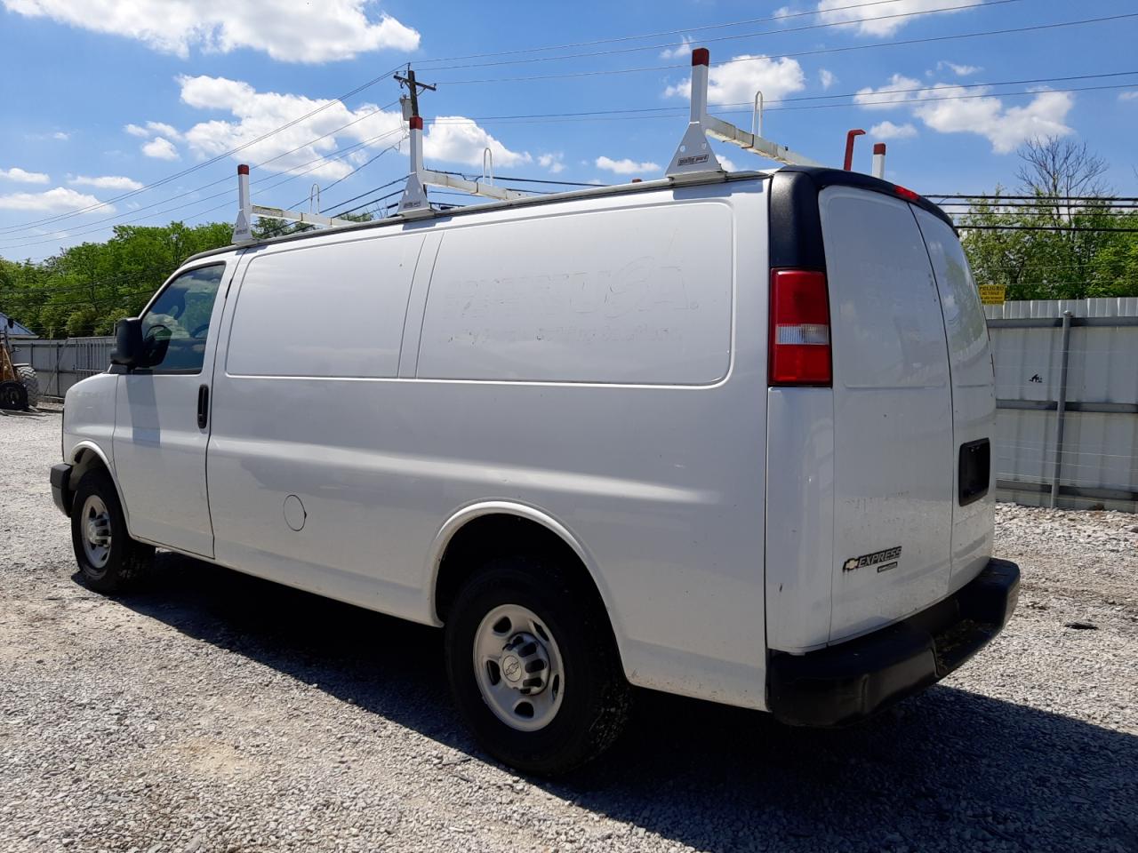 Photo 1 VIN: 1GCWGAFF4G1154500 - CHEVROLET EXPRESS 