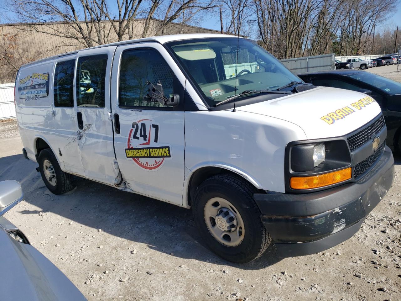 Photo 3 VIN: 1GCWGAFF4H1103922 - CHEVROLET EXPRESS 