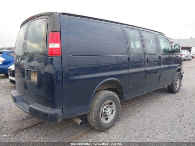 Photo 3 VIN: 1GCWGAFF4H1335632 - CHEVROLET EXPRESS 