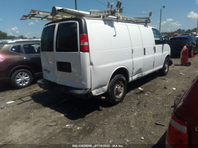 Photo 3 VIN: 1GCWGAFF5G1135132 - CHEVROLET EXPRESS CARGO VAN 