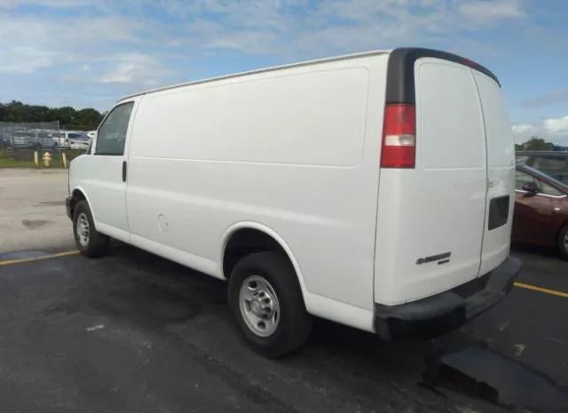 Photo 2 VIN: 1GCWGAFF5G1270126 - CHEVROLET EXPRESS CARGO VAN 