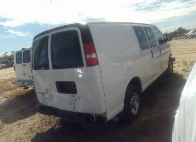 Photo 3 VIN: 1GCWGAFF5H1304308 - CHEVROLET EXPRESS CARGO VAN 