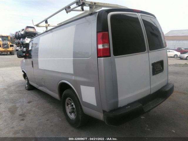 Photo 2 VIN: 1GCWGAFF6G1117318 - CHEVROLET EXPRESS CARGO VAN 