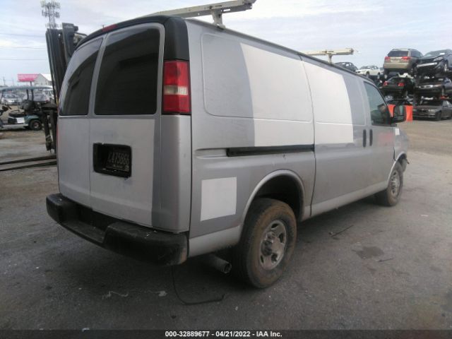 Photo 3 VIN: 1GCWGAFF6G1117318 - CHEVROLET EXPRESS CARGO VAN 