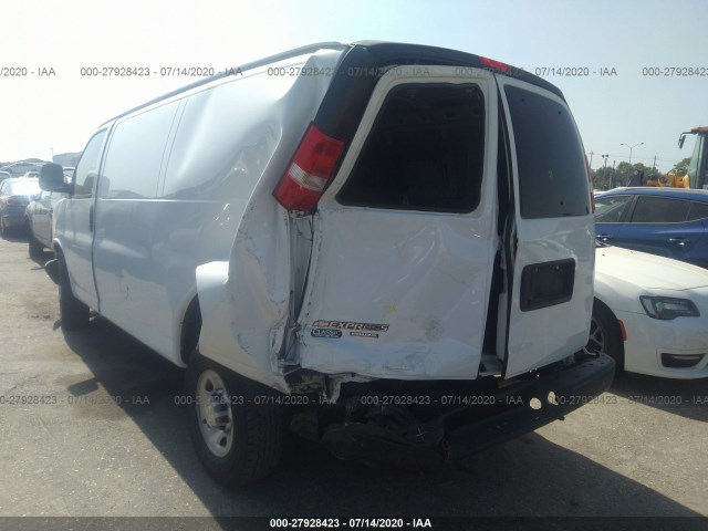 Photo 5 VIN: 1GCWGAFF6G1227639 - CHEVROLET EXPRESS CARGO VAN 