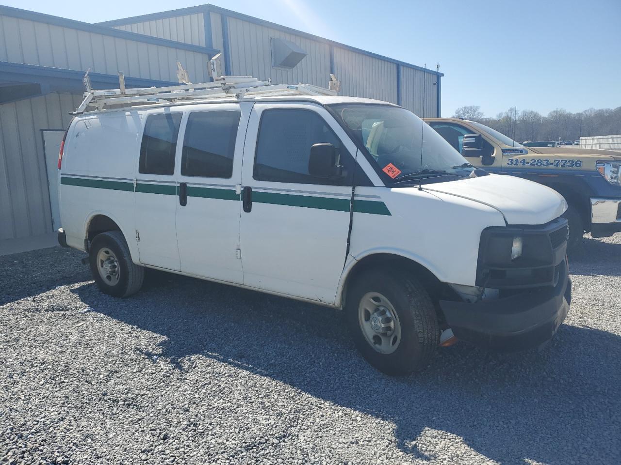 Photo 3 VIN: 1GCWGAFF6G1256395 - CHEVROLET EXPRESS 