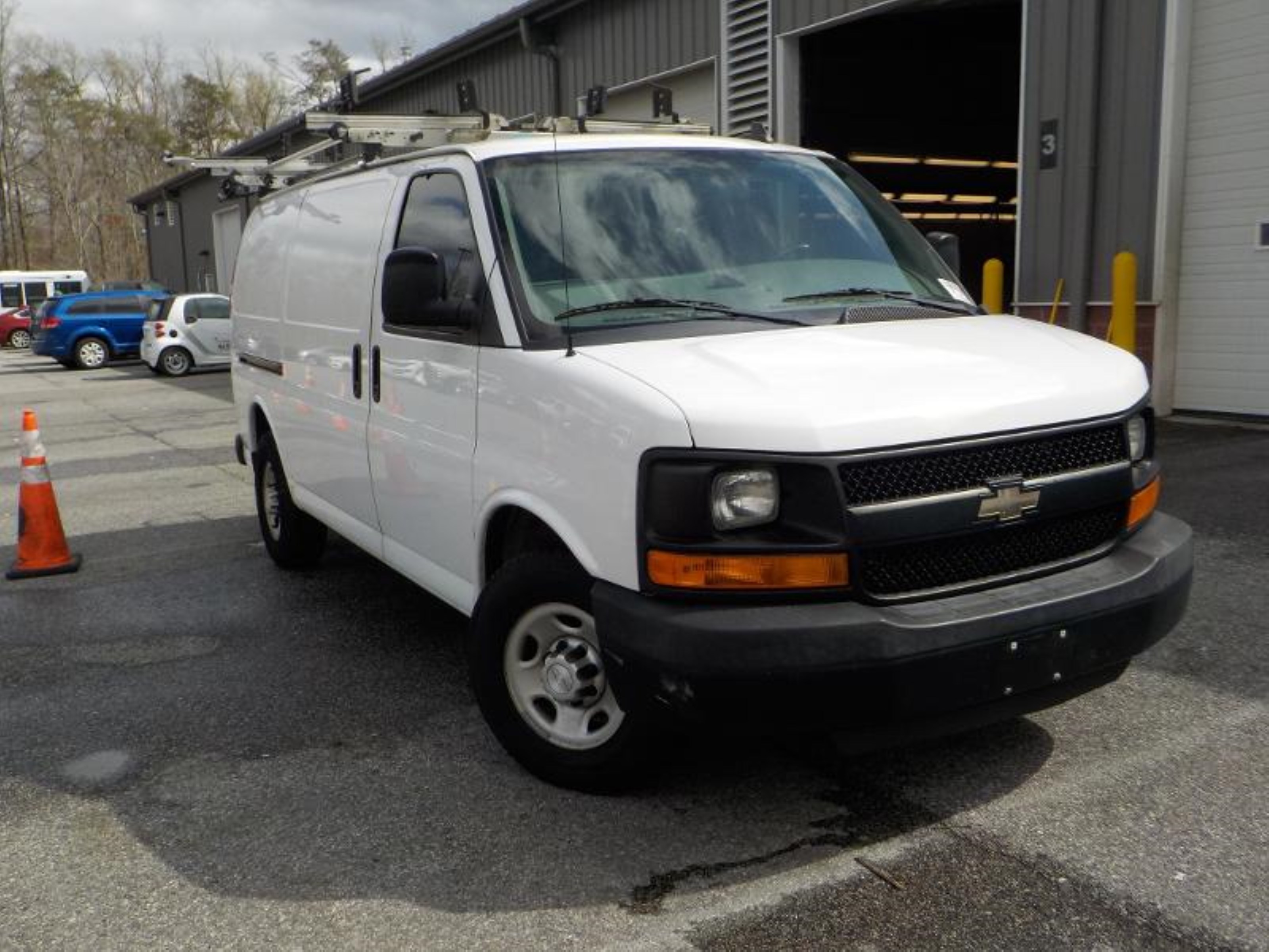 Photo 18 VIN: 1GCWGAFF6G1303635 - CHEVROLET EXPRESS 