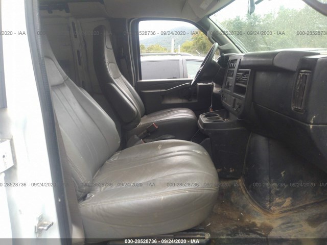 Photo 4 VIN: 1GCWGAFF6H1347037 - CHEVROLET EXPRESS CARGO VAN 